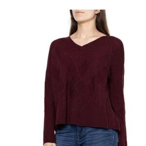 SMARTWOOL Shadow Pine Cable V-Neck Sweater Maroon Size Medium